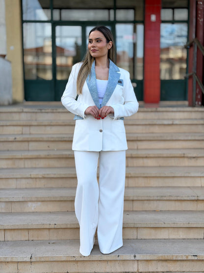 Blazer Locoluxo Branco com Detalhes em Azul