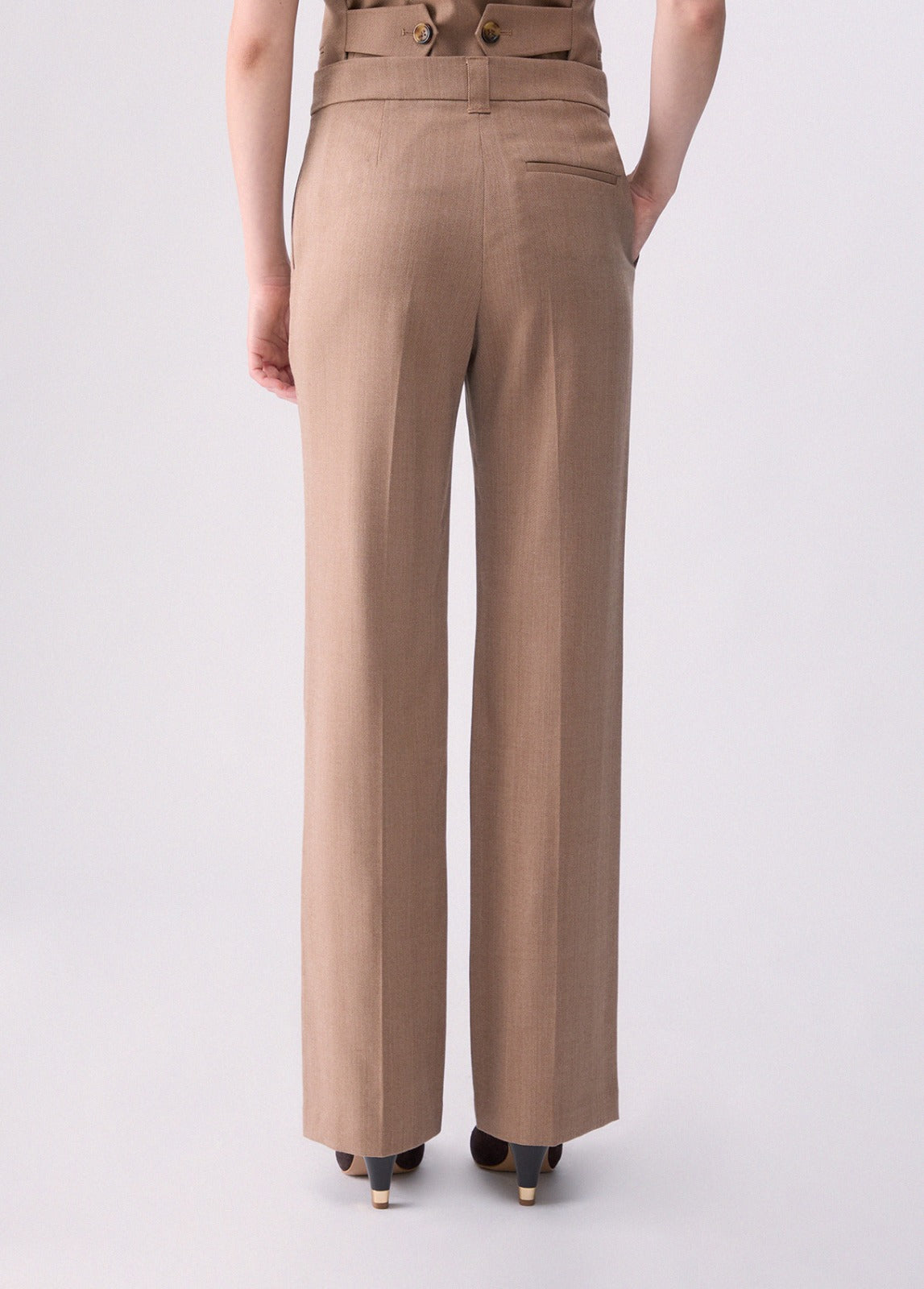 Calça de alfaiataria camel