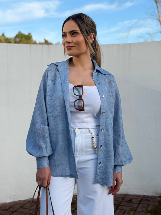Camisa Oversize em Renda com Manga Balão