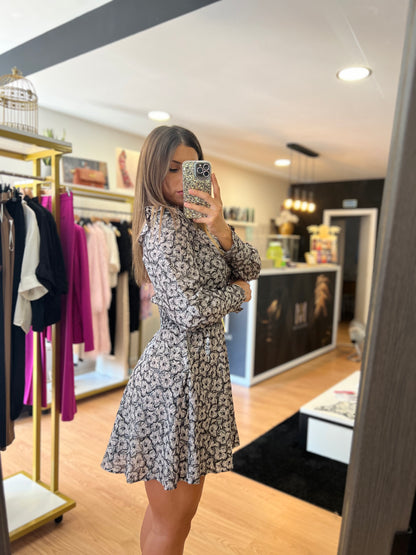 Vestido curto de manga comprida com estampa
