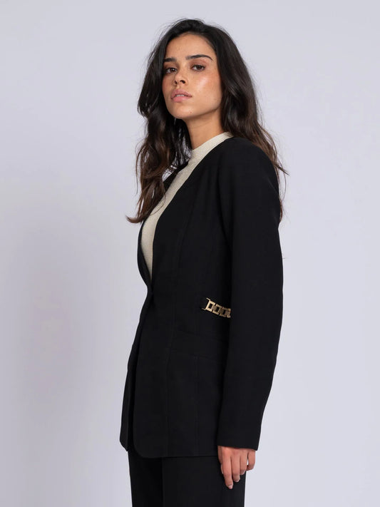 Blazer com detalhe de corrente