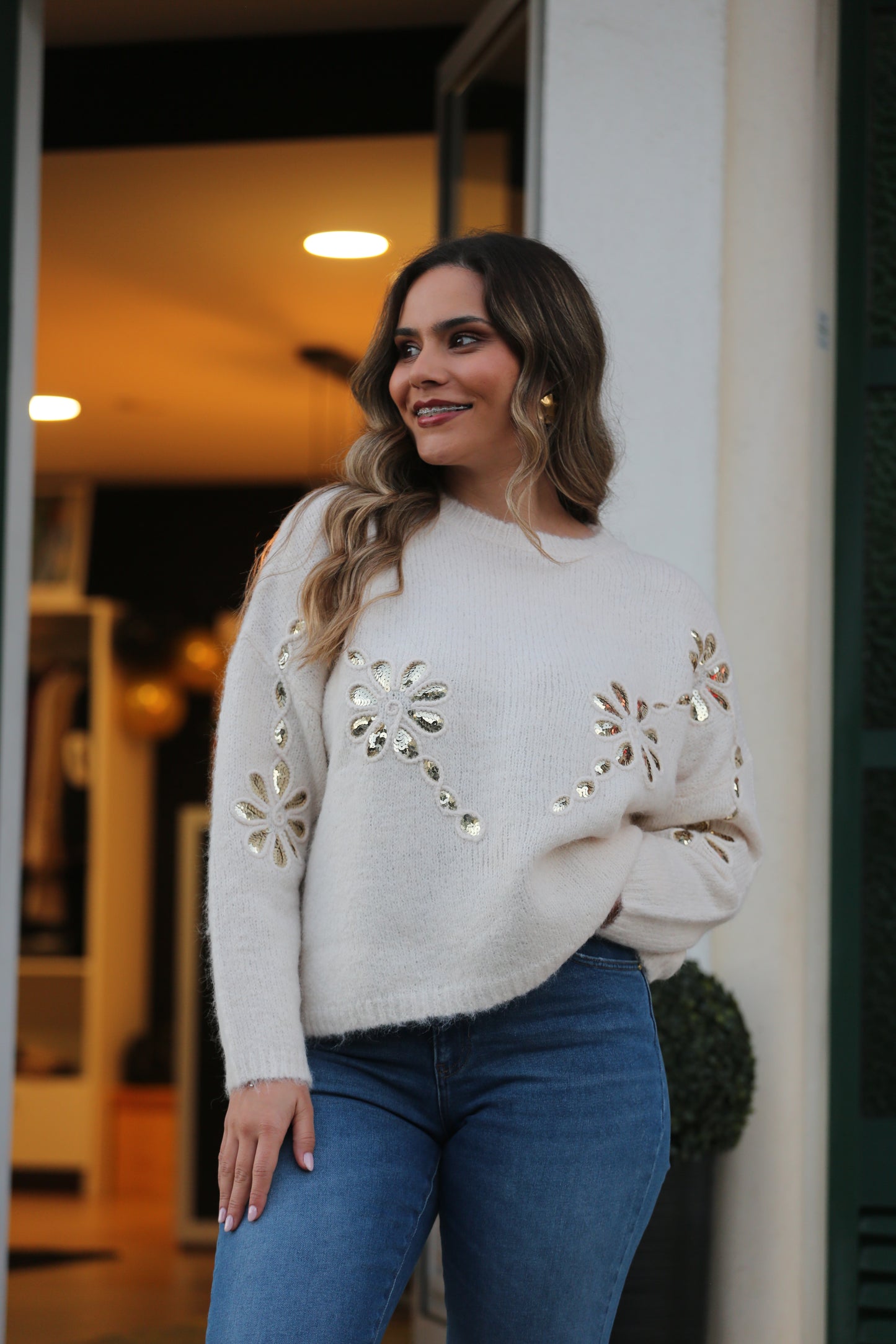 Camisola Creme Bordada com Lantejoulas