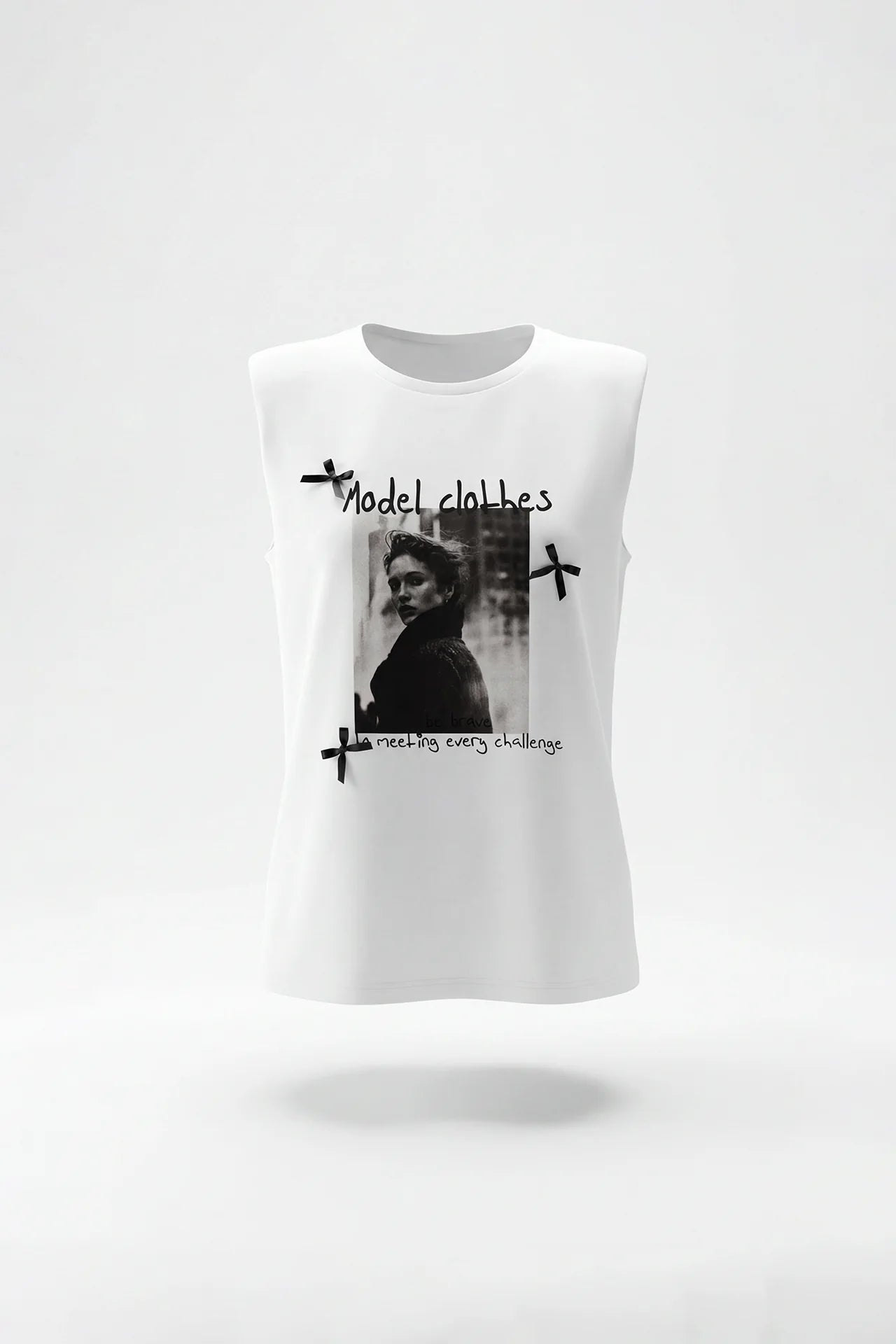 T-Shirt Estampado Laços