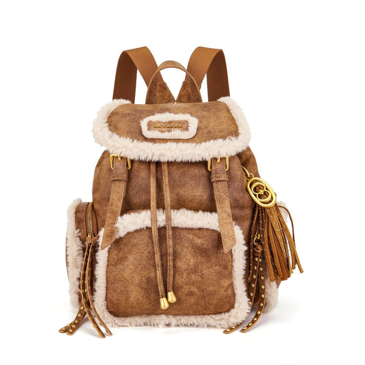 Mochila La Carrie com Detalhes de Pelo e Tachas