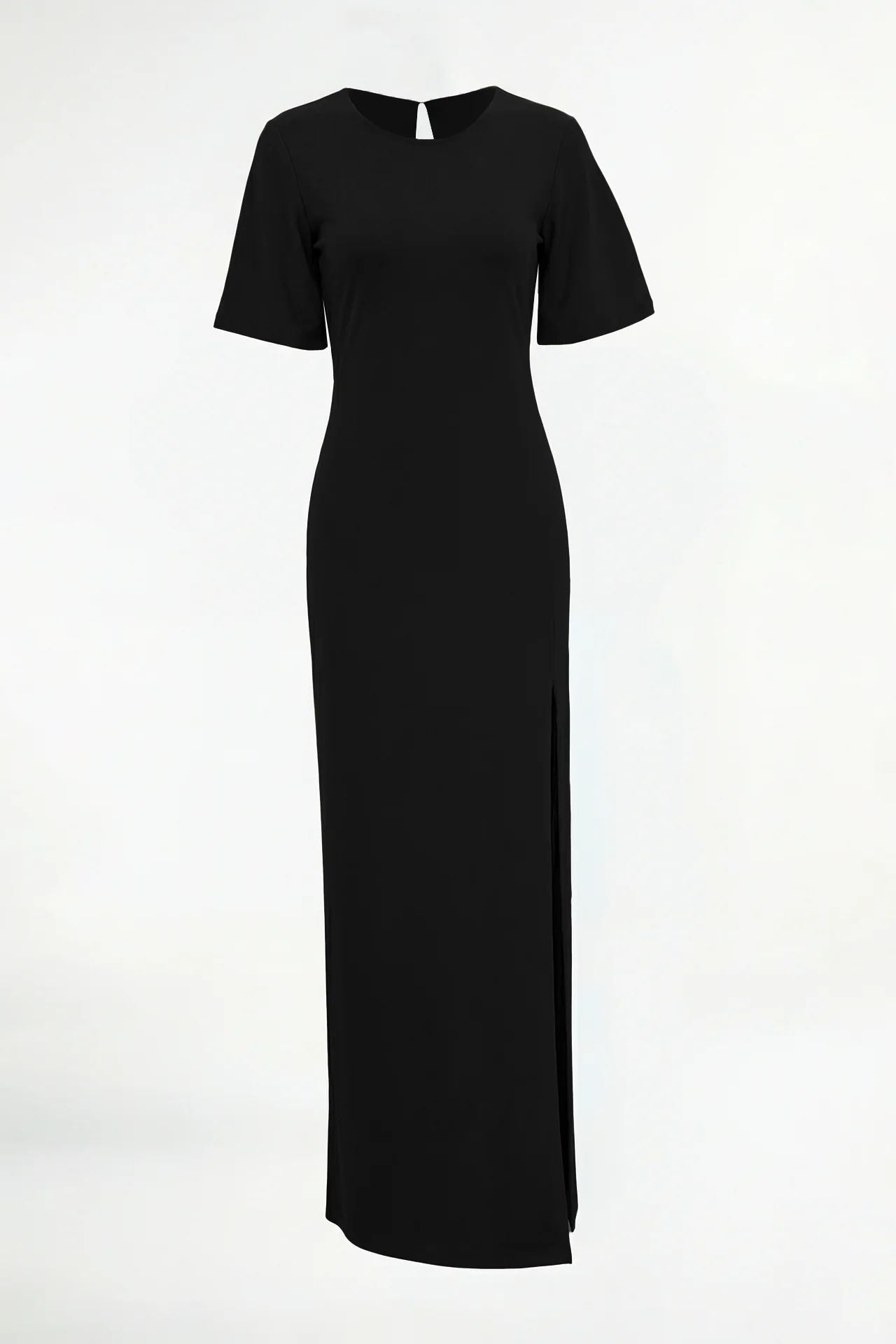 Vestido Comprido com Colar