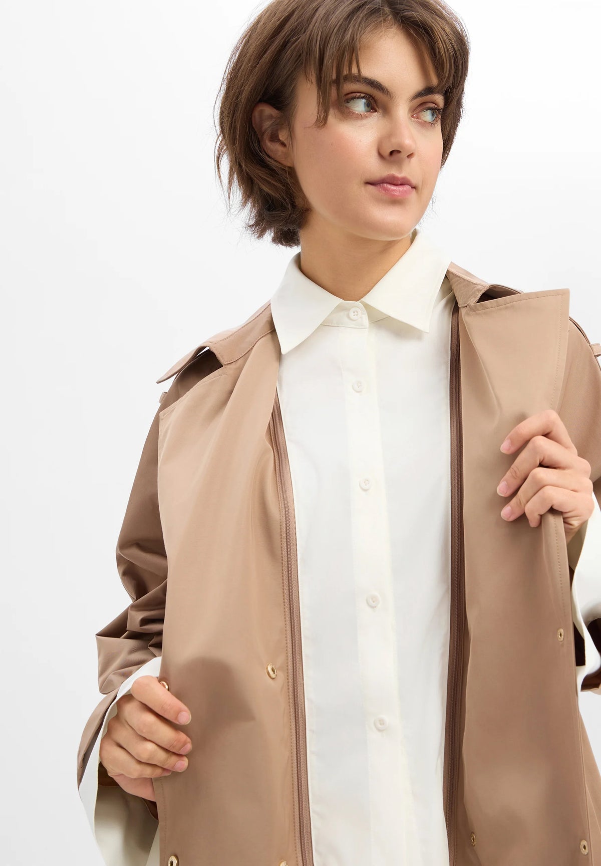 Gabardine longa LIU JO com detalhes em contraste