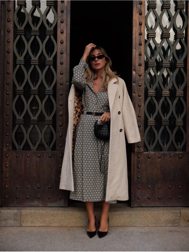 Casaco oversize em tecido fantasia