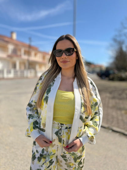 Conjunto Floral Premium com Bomber Reversível