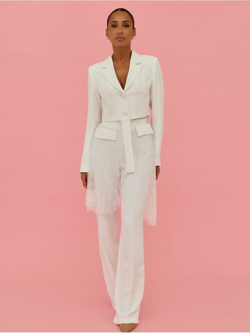 Blazer em tecido e renda