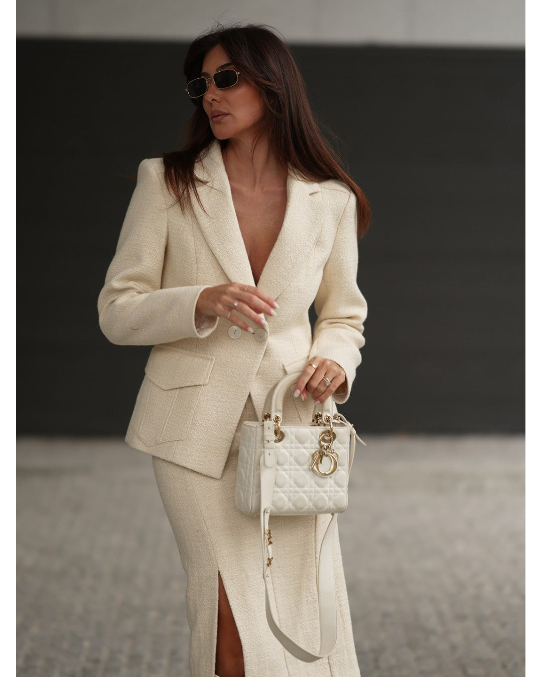 Blazer tweed curto com bolsos