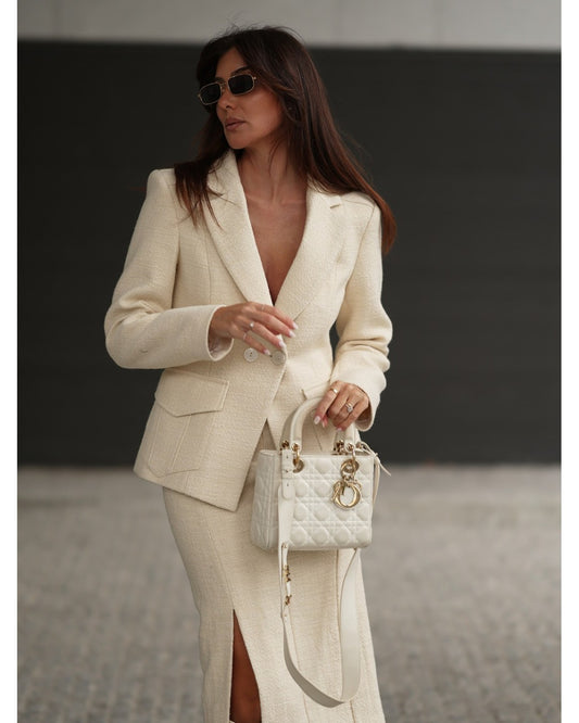 Blazer tweed curto com bolsos