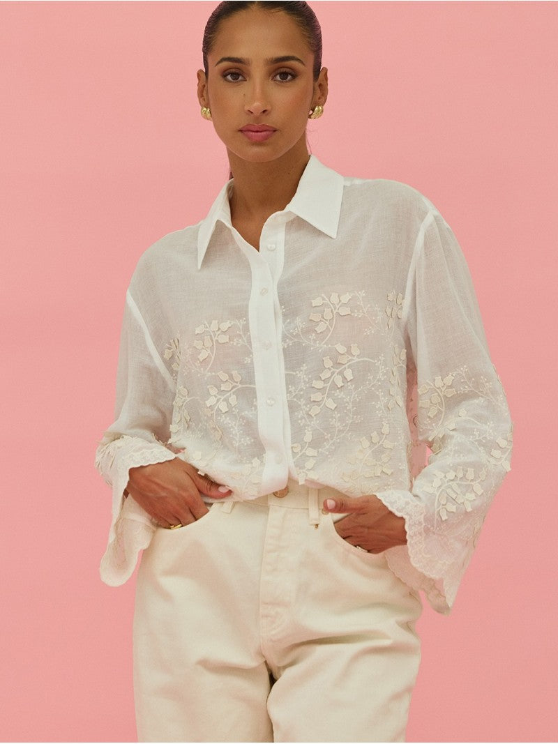 Blusa com bordados