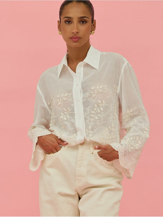 Blusa com bordados