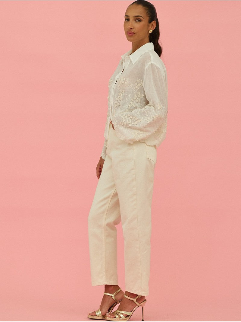 Blusa com bordados