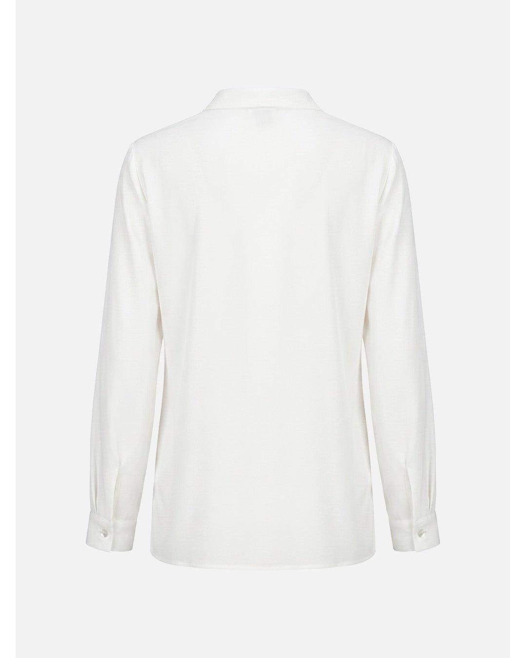 Blusa com corrente metálica