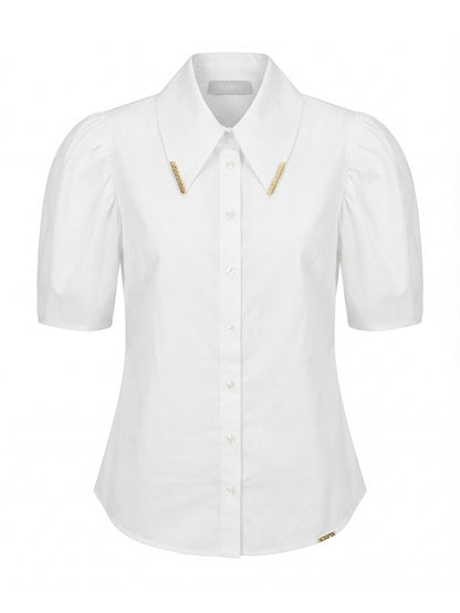 Blusa com detalhe metálico