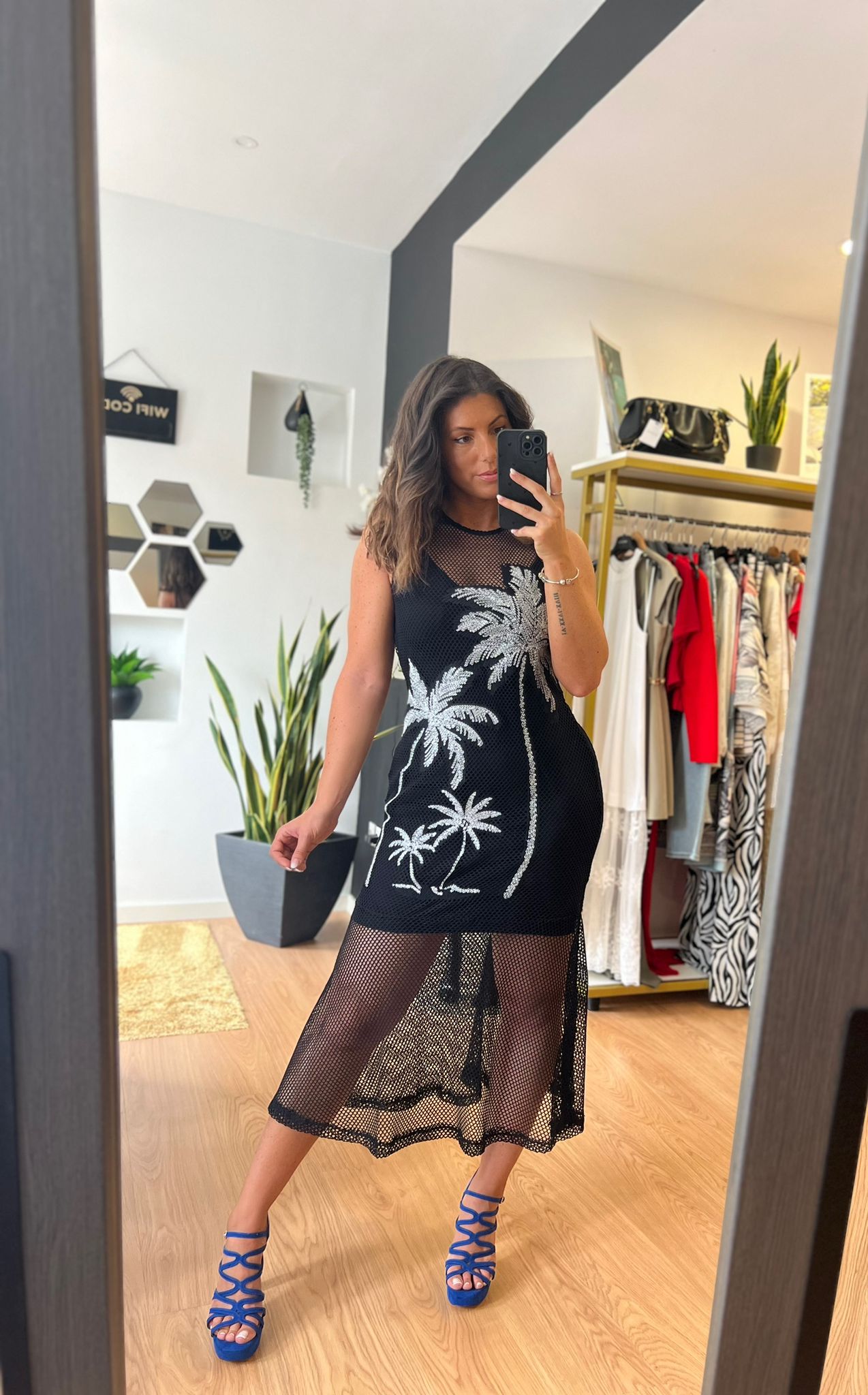 Vestido Tela Com Bordado