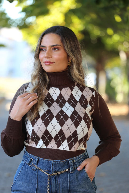 Camisola de Gola Alta com Padrão em Losangos Castanhos