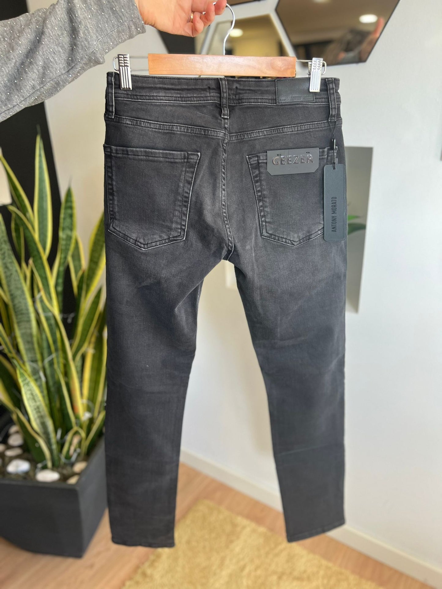 Calças de Ganga Antony Morato – GEEZER (Slim Fit) – Cinzento Escuro