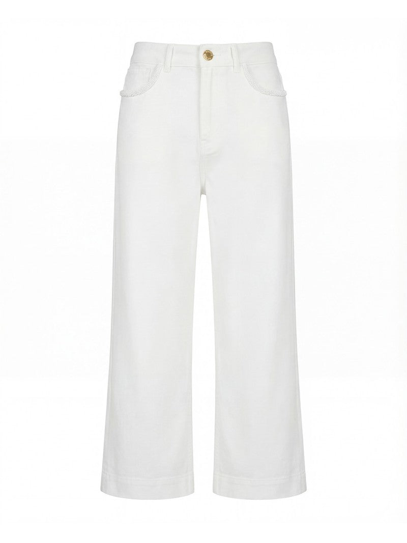 Calça de ganga com pormenor de missangas