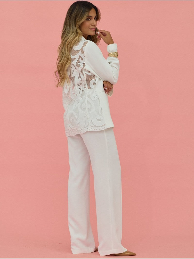 Calça fluída com vinca costurada
