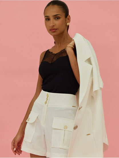 Calção com bolsos patch