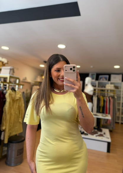 Vestido Comprido com Colar