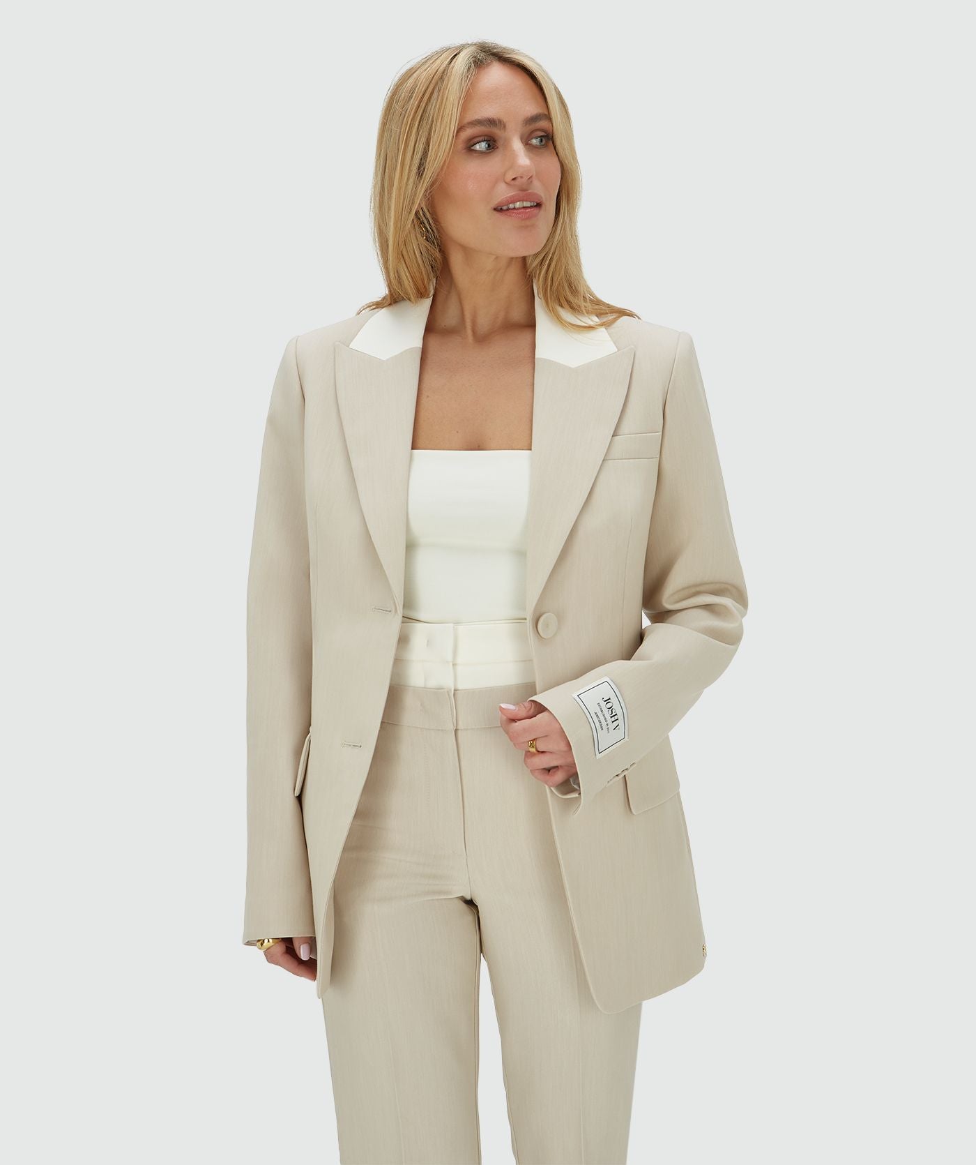 Blazer NILA ajustado - mescla cru