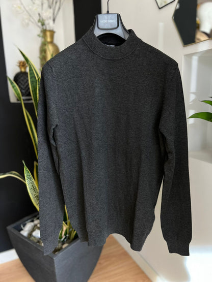 Camisola Gola Subida – Cinza Escuro – Antony Morato