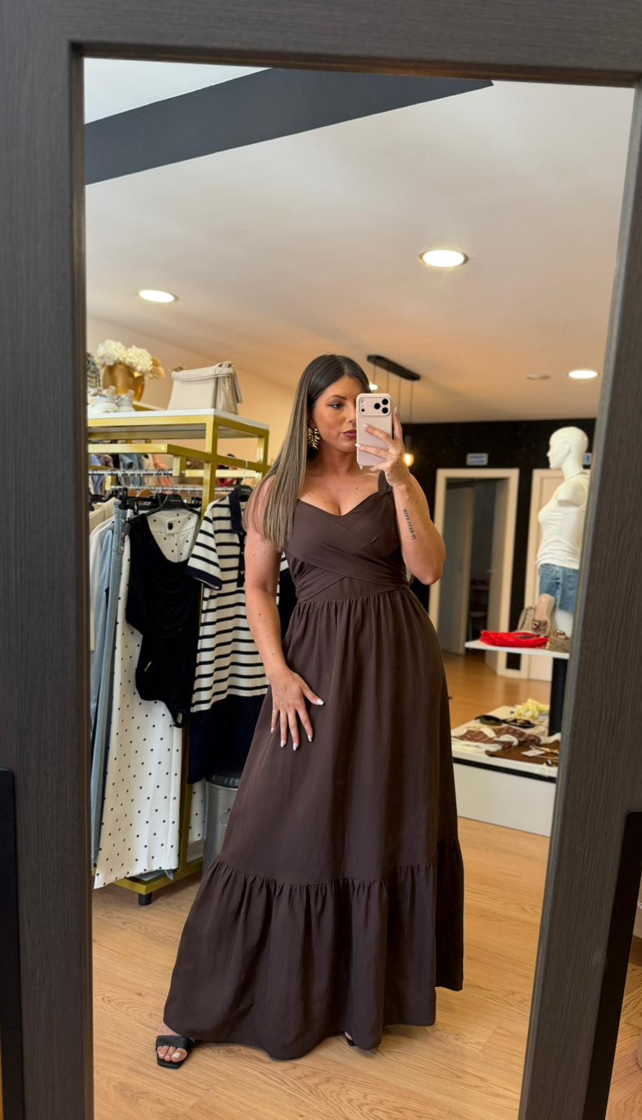 VESTIDO LONGO CHOCOLATE COM DETALHE CRUZADO