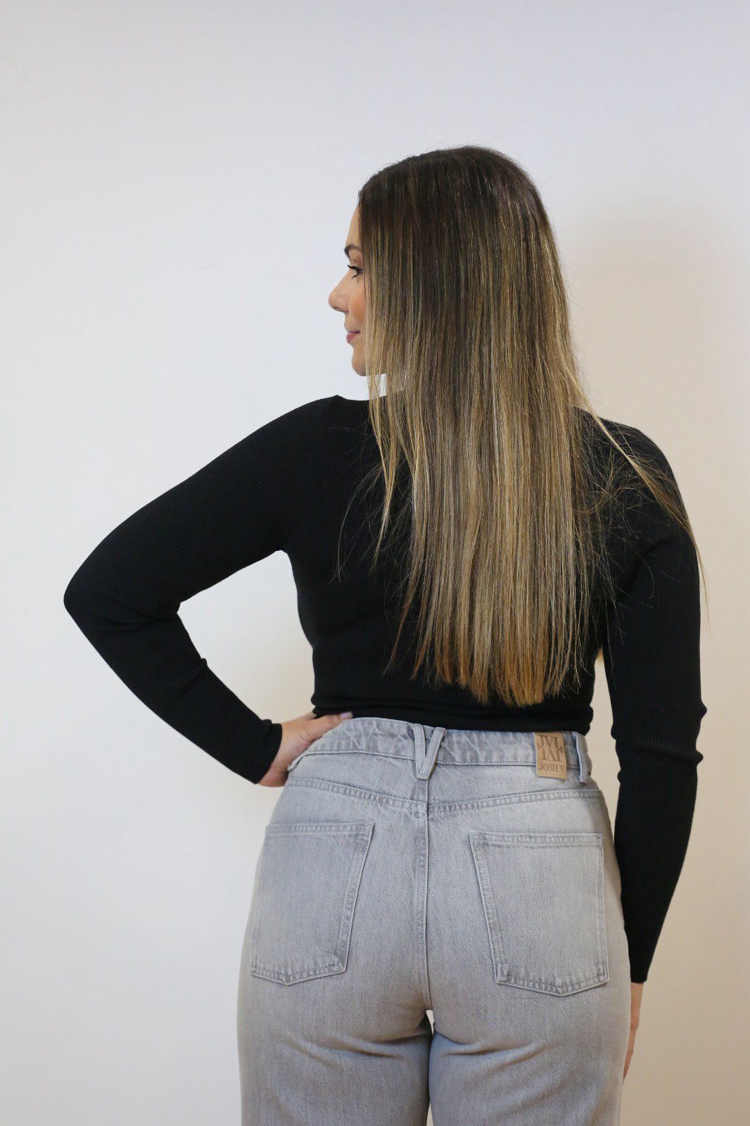 Calça jeans PHEBE de cintura média com tachas - jeans cinza