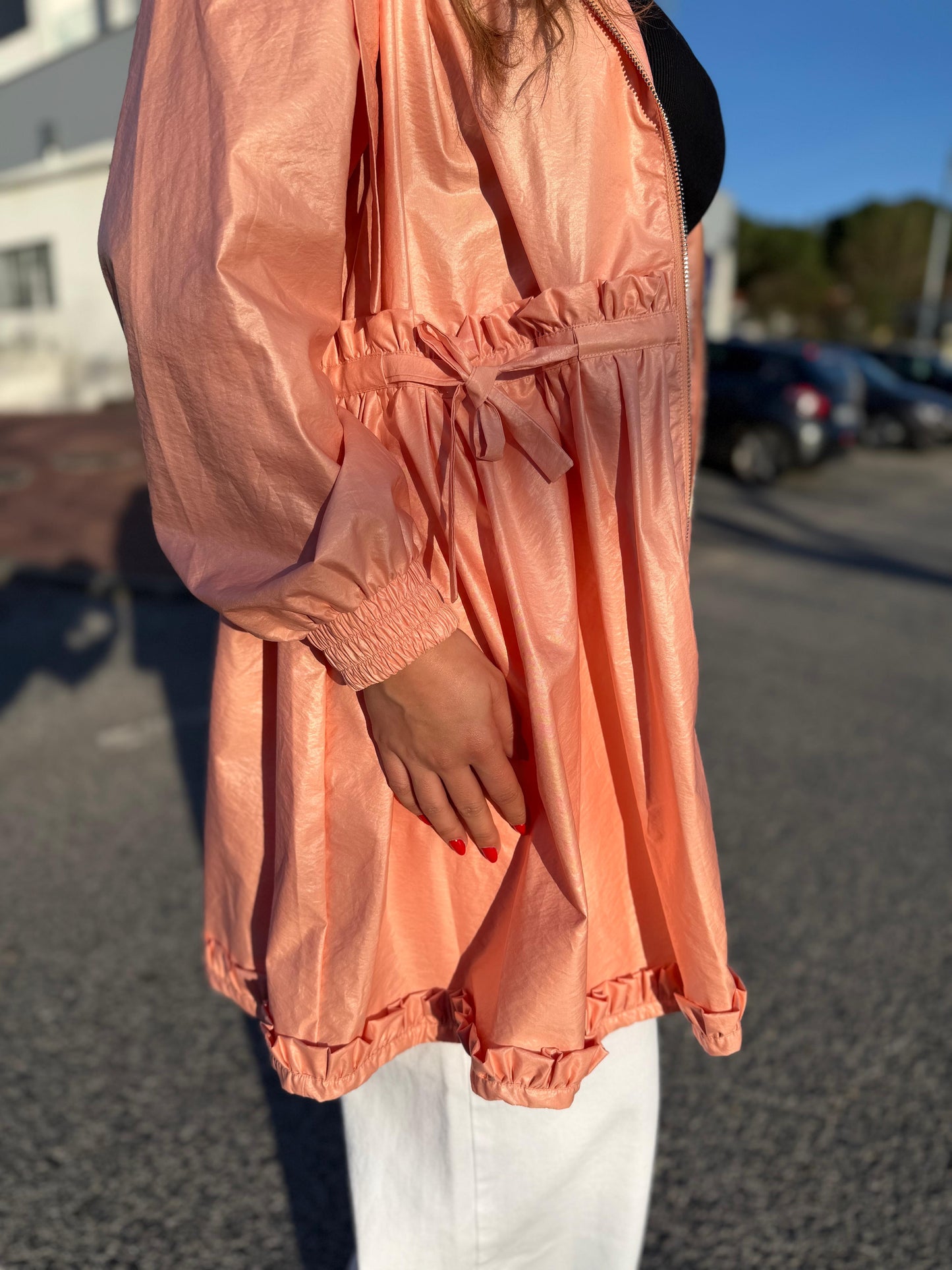 Parka Leve com Cintura Ajustável