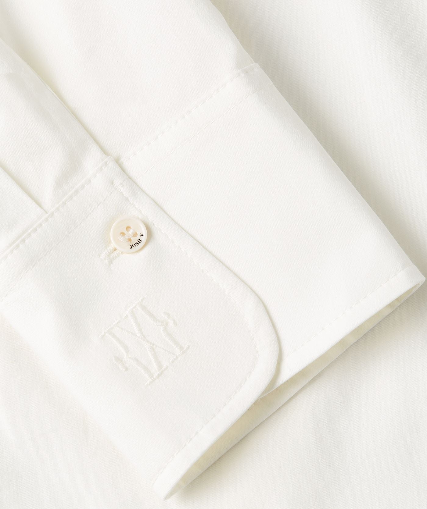 Blusa justa branco-creme