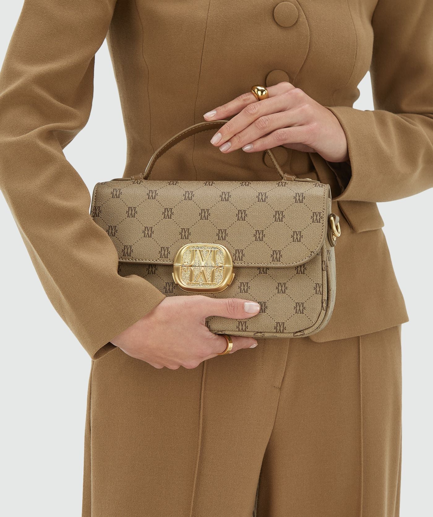 Bolsa com estampa de logotipo