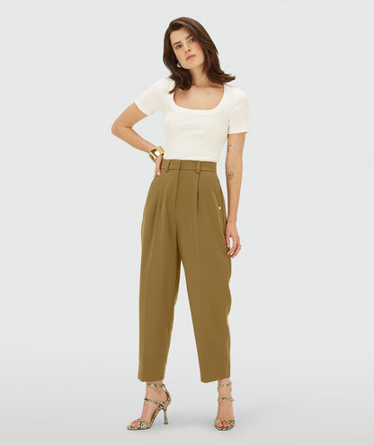 Calça oversized com modelagem balão