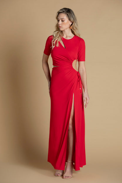 Vestido com recortes