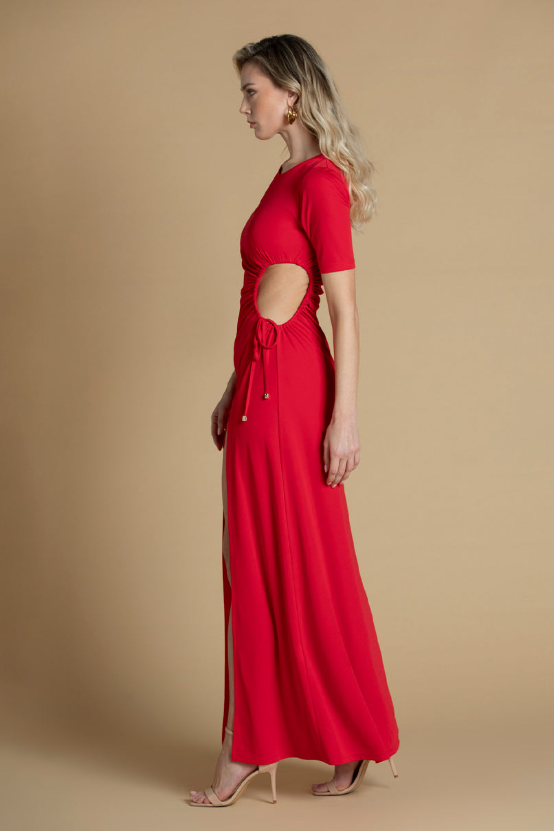 Vestido com recortes