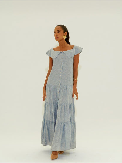 Vestido comprido em linho com decote quadrado