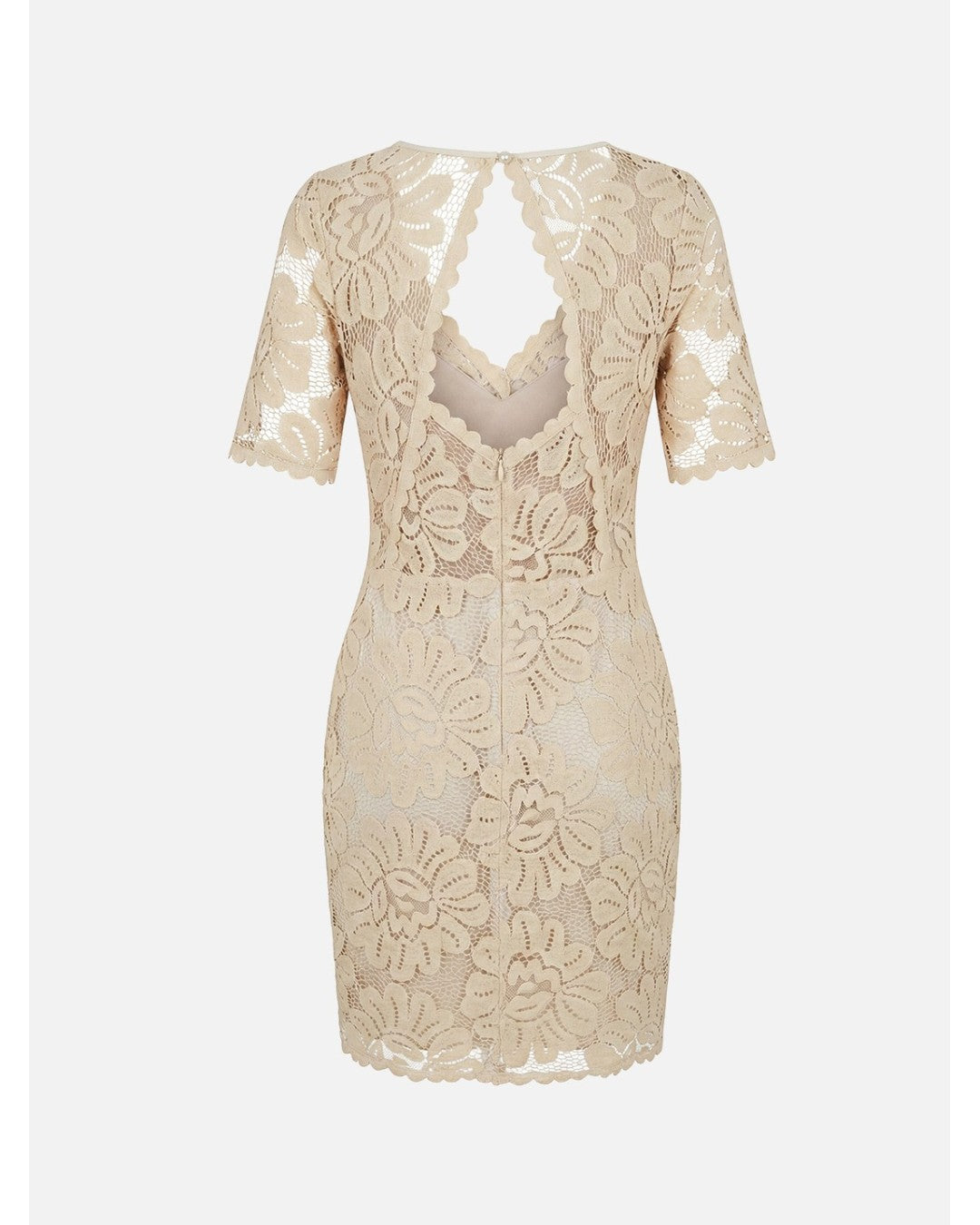 Vestido curto em renda